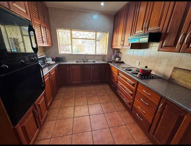 3 BEDROOM HOUSE FOR SALE IN KANONKOP